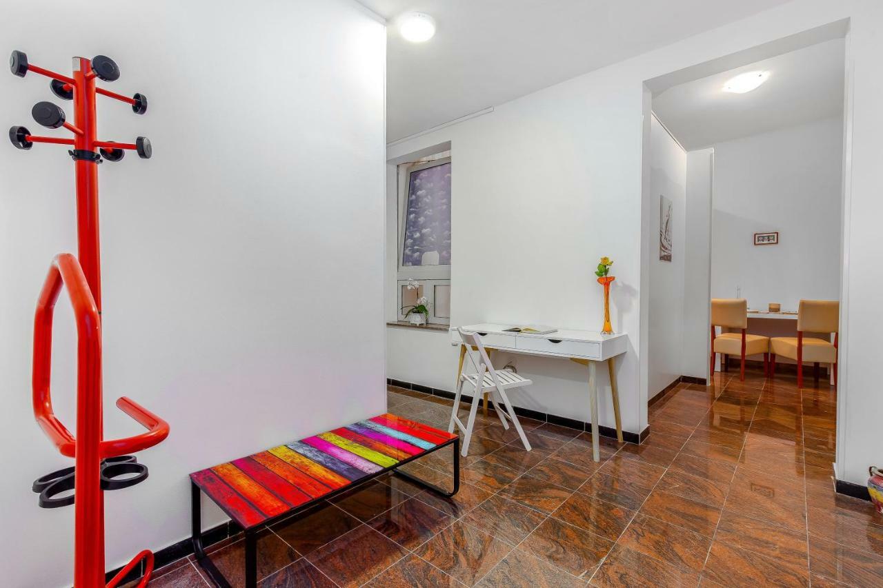 Apartments Black & White, Cherry & Blue Rijeka Exterior photo